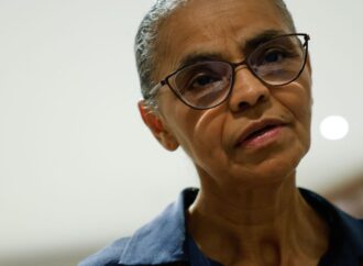 Marina Silva é intimidada durante caminhada no centro de São Paulo