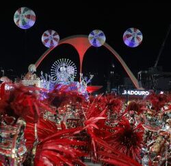 Ingressos para arquibancadas e cadeiras da Sapucaí para Carnaval 2027 estão à venda