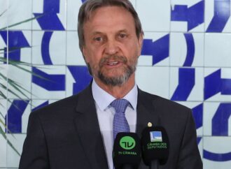 Líder do PT passa mal e votações na Câmara são adiadas