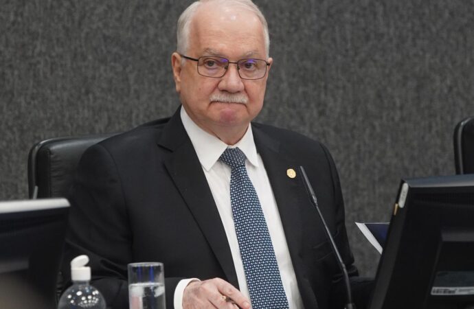 Crise entre ministros do STF pode ir a julgamento no plenário