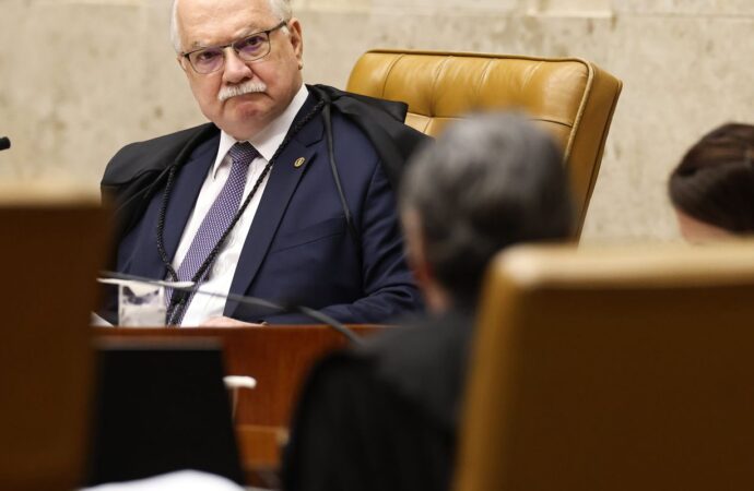 Sessão plenária é cancelada em meio a crise no STF