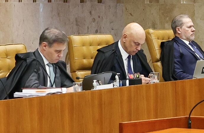 Moraes acusa Mendonça de pedir inclusão de seu nome em delação