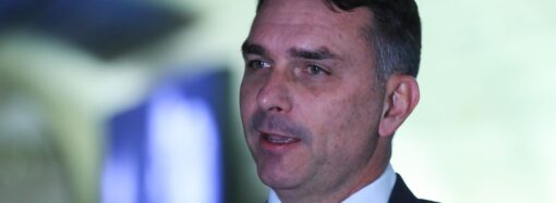 Em alta nas pesquisas, Flávio Bolsonaro intensifica agendas no Nordeste para conter força de Lula